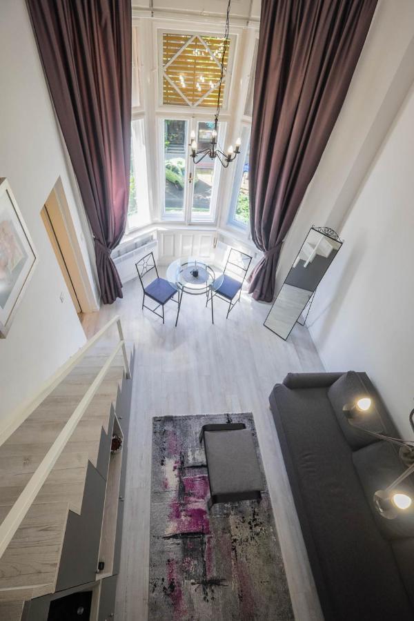 Gallery Duplex *